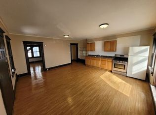 3225 5th Avenue, Des Moines, IA 50313