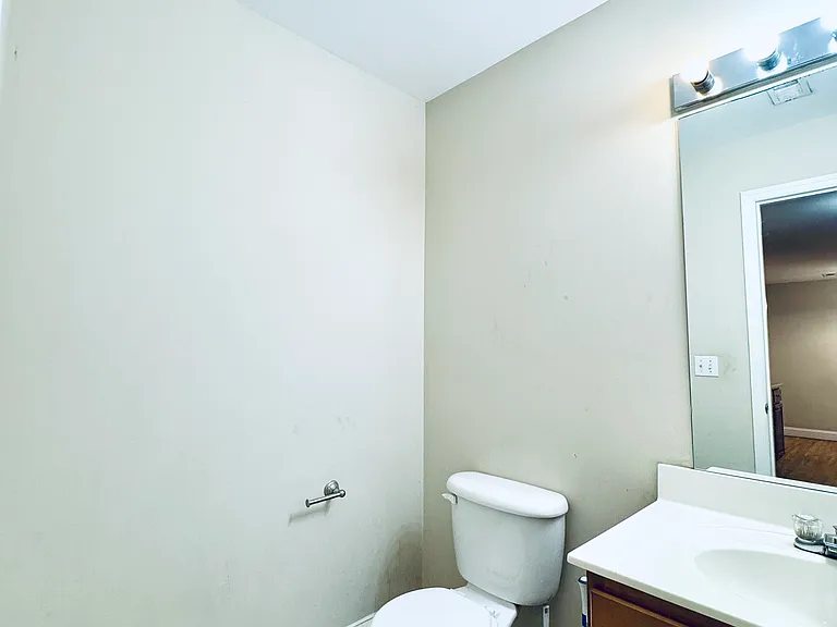 586 Hampton Way #1 — Photo 26