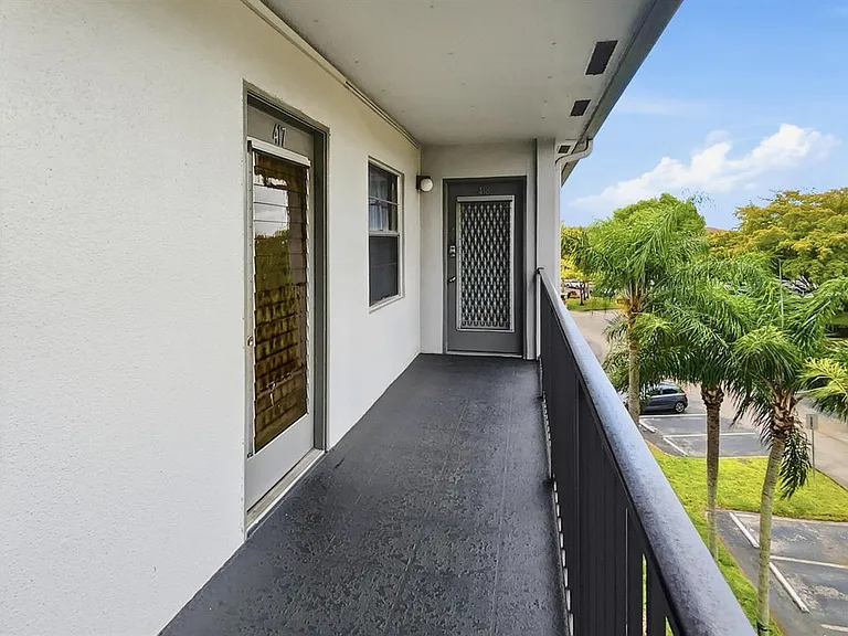 101 SW 132nd Way #418J — Photo 15