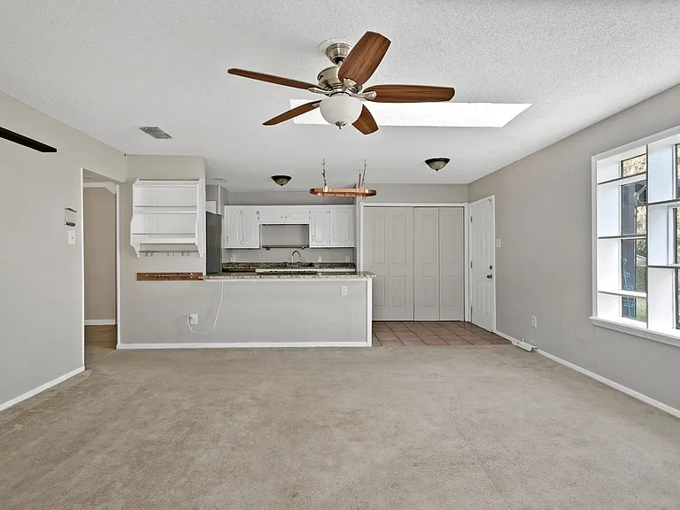 6104 Kelly Elliott Rd — Photo 19