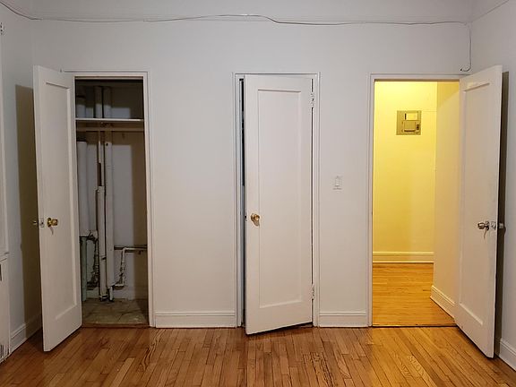 4th image of 8873 193rd St #1B