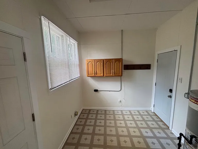 1804 W Iles Ave — Photo 11