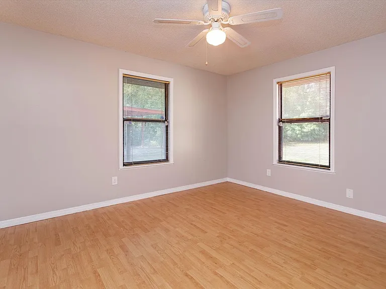 104 Rosemont Ct — Photo 18