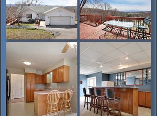9 Sapphire Ln, Berkeley Springs, WV 25411