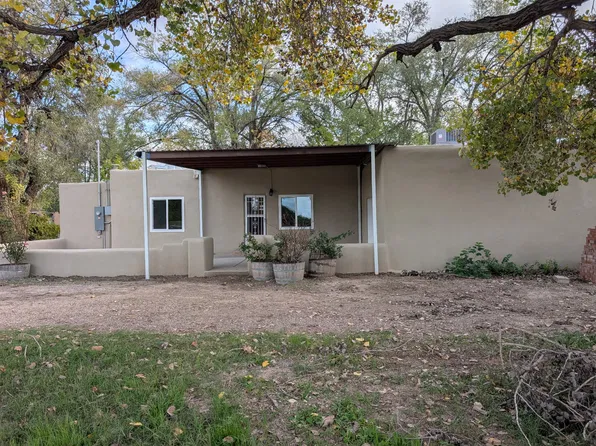 45 Algodones Rd, Peralta, NM 87042