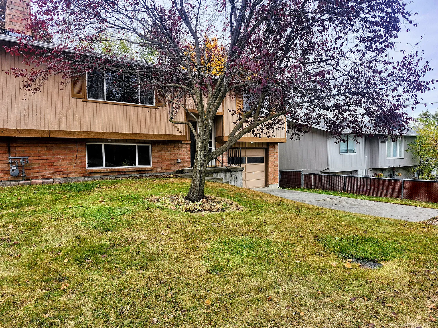 3 bed, 1600 sqft, $1,900 — Photo 2