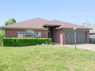2904 SW 90th St, Oklahoma City, OK 73159