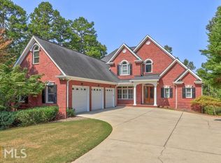 2769 Waters Edge Dr, Gainesville, GA 30504