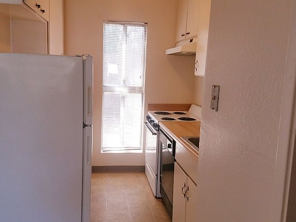 4th image of 2030 20th Ave #2036-05