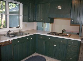 1 Lehoy Forest Dr, Leola, PA 17540