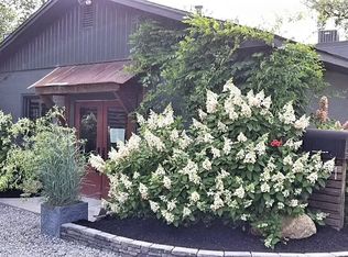 261 Mill Rd, East Aurora, NY 14052
