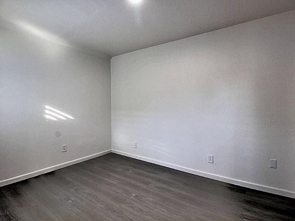 5th image of 1390 Bali Ct