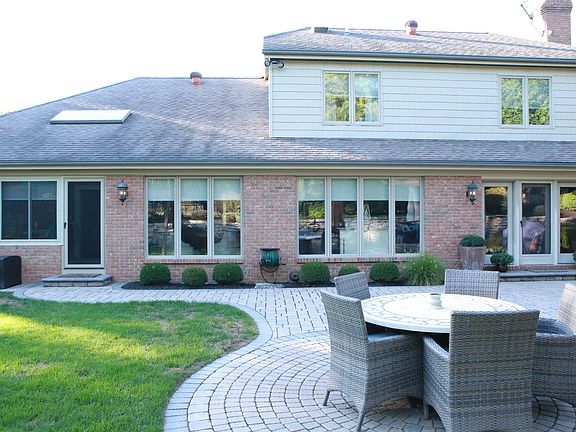 4th image of 609 Westover Dr