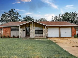 10030 Old Orchard Rd, La Porte, TX 77571