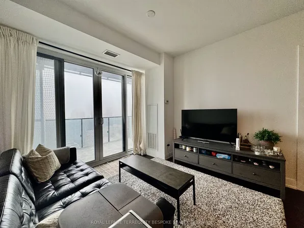 7 Grenville St, Toronto, ON