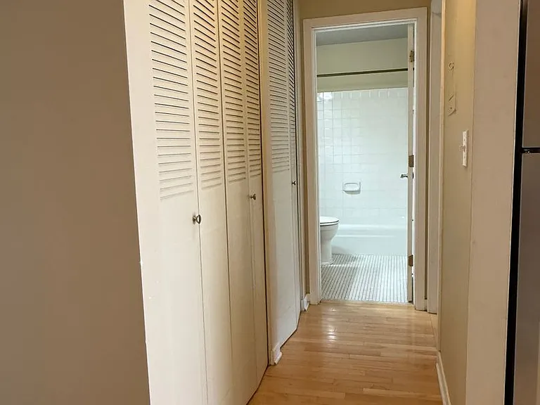 1770 Bryant Ave S #217 — Photo 20