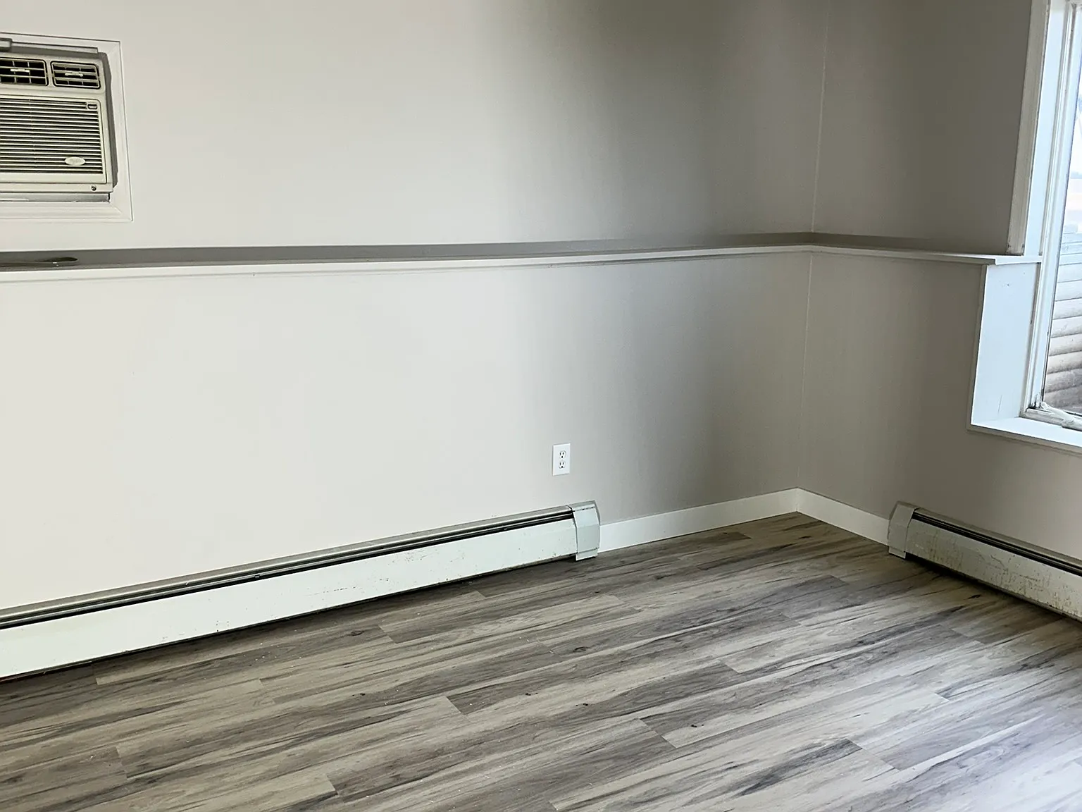 1095 West 6th Street - 4 — Photo 4