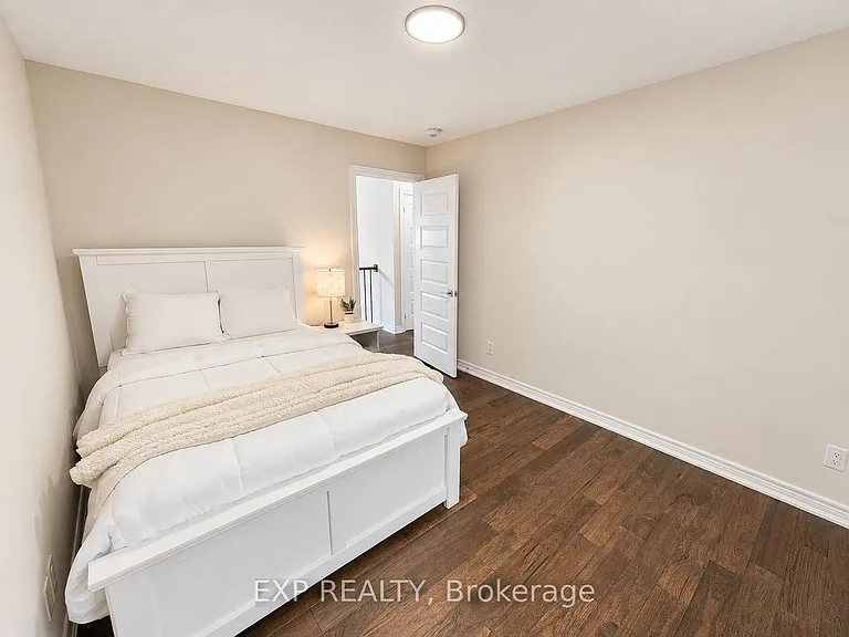 137 Susan Dr — Photo 19