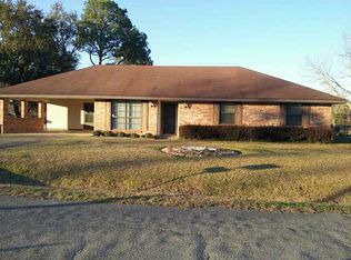211 Clause Ln, Lafayette, LA 70507