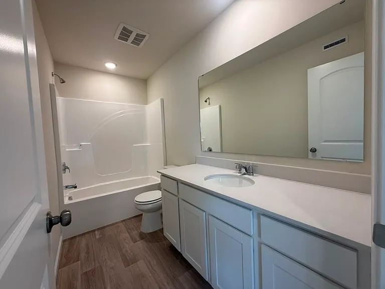 3802 Sterling Dr — Photo 21