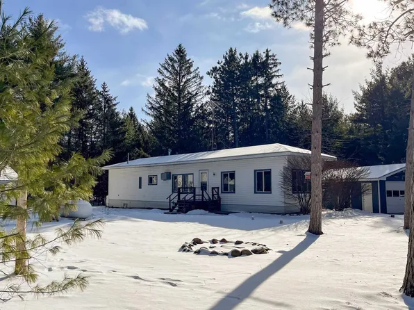 N5882 8th Court, Westfield, WI 53964