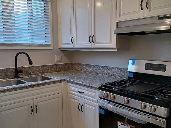 4th image of 7641 Bright Ave House H