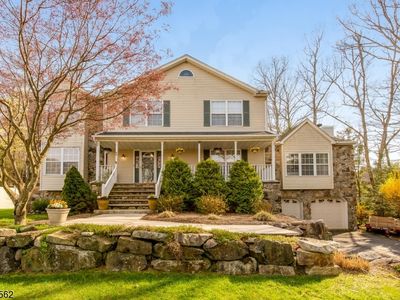 40 Orleans Ln, West Milford, NJ, 07480