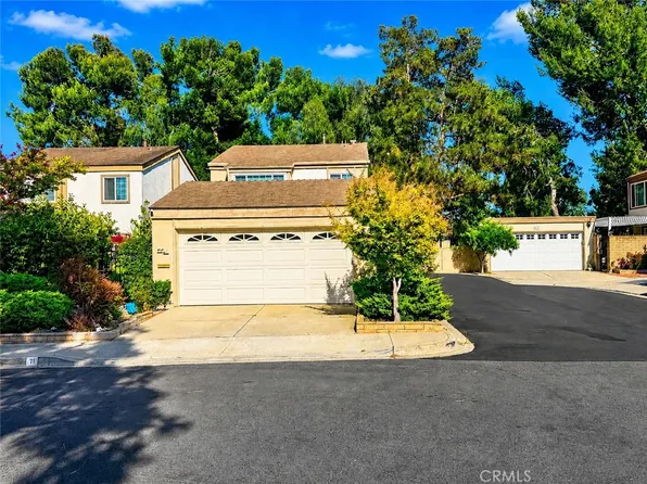 71 Willow Tree Ln, Irvine, CA 92612