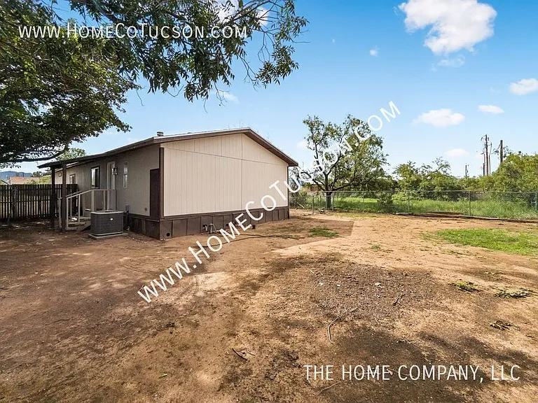 2534 N Calle Segundo — Photo 23