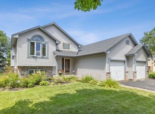 9125 Woodhall Xing N, Brooklyn Park, MN 55443