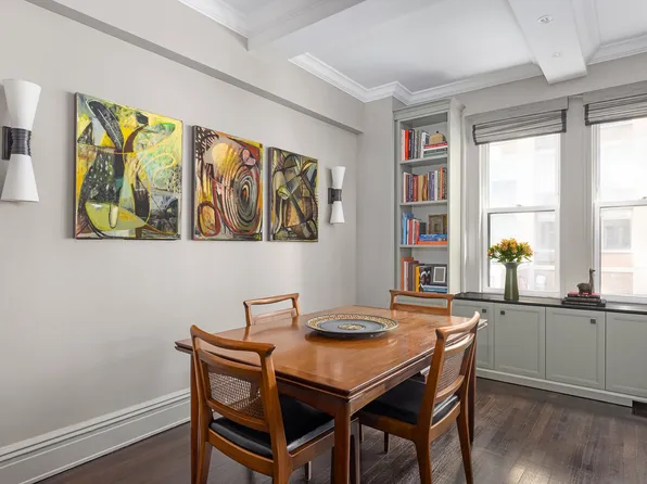 419 East 57th Street image 2 of 18