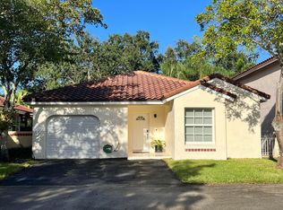 1303 Seagrape Cir, Fort Lauderdale, FL 33326