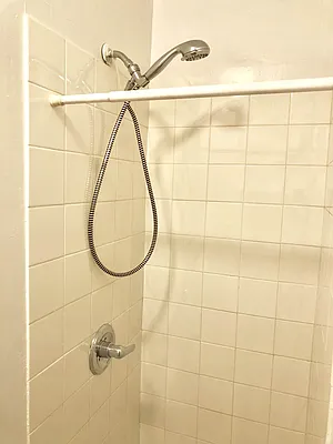 Rented by Compass | media 35