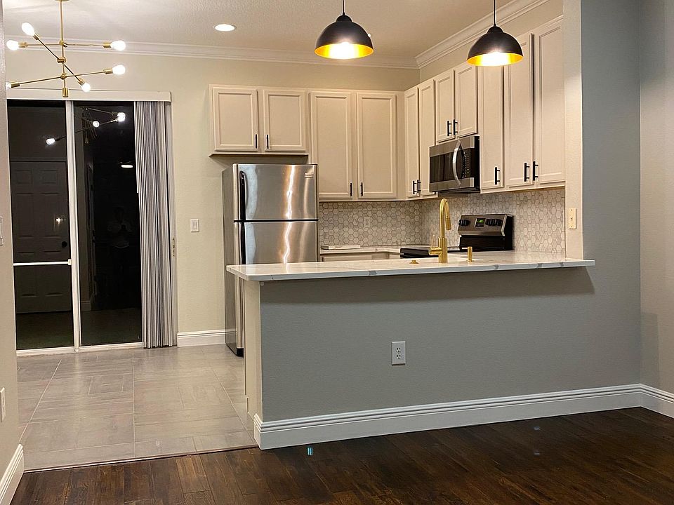 1st image of 6026 Country Glade Way