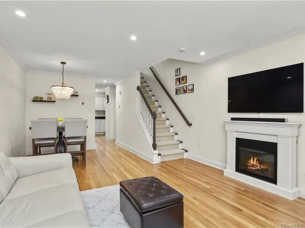 39 Maple Tree Ave #40, Stamford, CT 06902