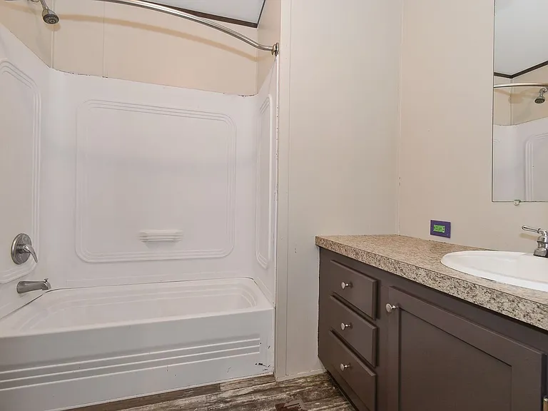 550 Quail Run Cir — Photo 17