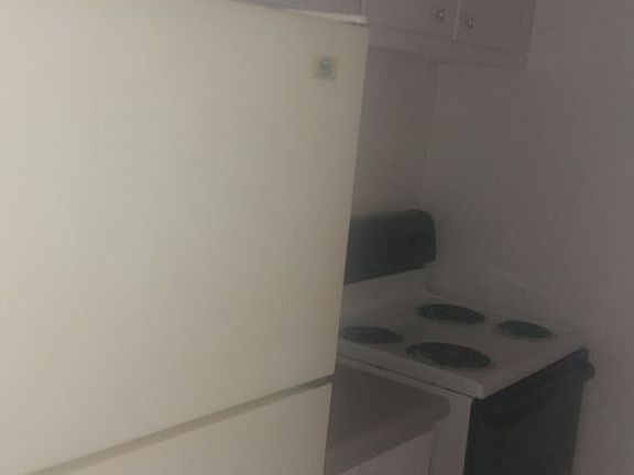 3rd image of 2306 NW 9th Ave APT 7