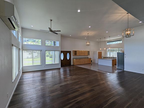 5th image of 3433 Peneku Pl
