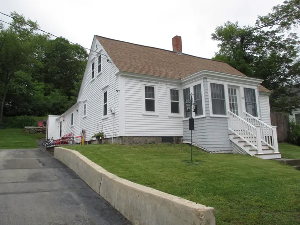 40 Dawson Street, Milton, NH 03851