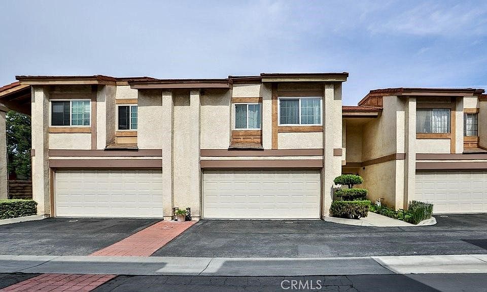 1st image of 8645 Green Valley Ln