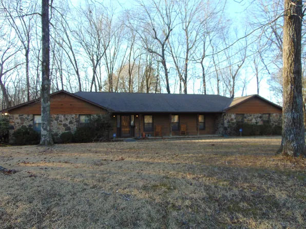 104 Hickory Cv, Florence, AL 35634