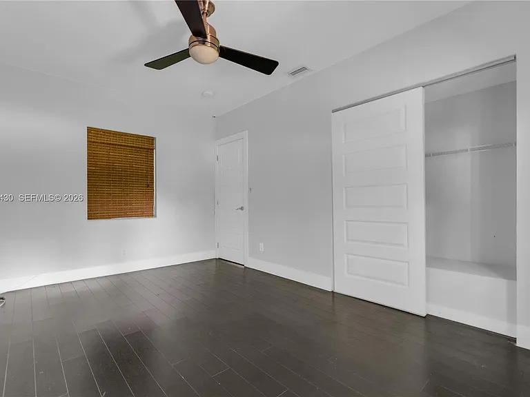 549 NE 12th Ave — Photo 41