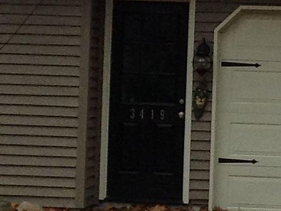2nd image of 3419 Hollywood Dr