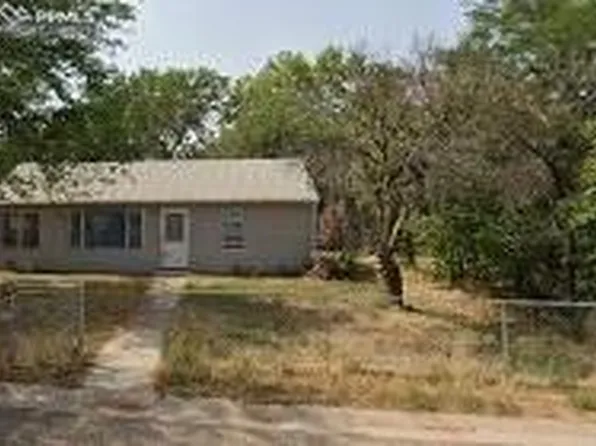 633 7th St, Burlington, CO 80807