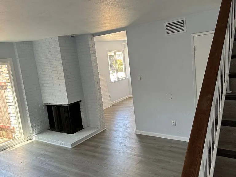 2731-2751 Don Juan Dr — Photo 17