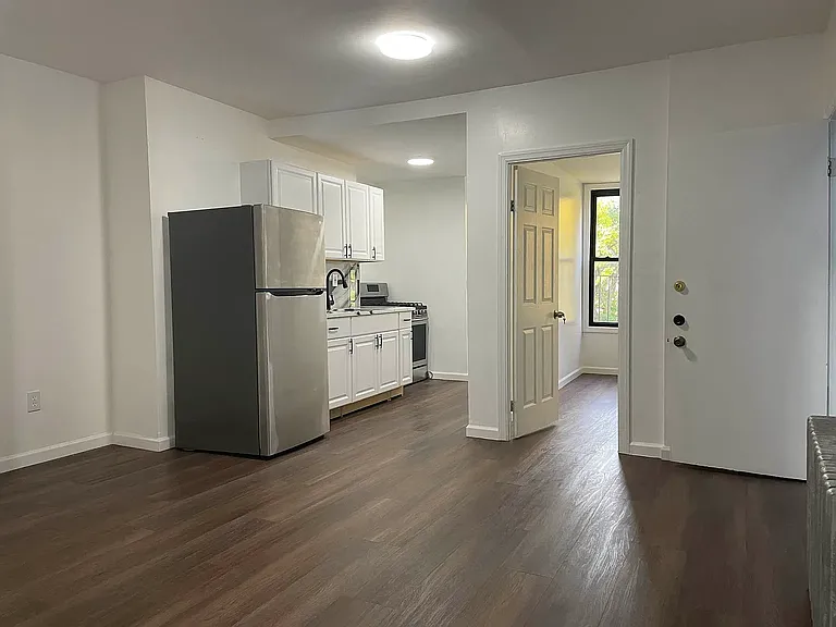 25 Park St #3 — Photo 1