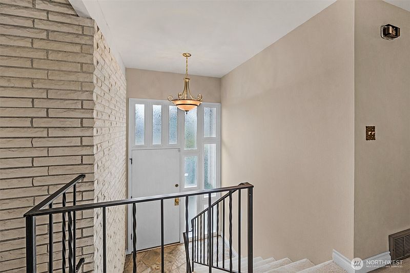3rd image of 19122 34th Place S