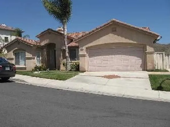 31605 Boulder Vista Dr, Lake Elsinore, CA 92532