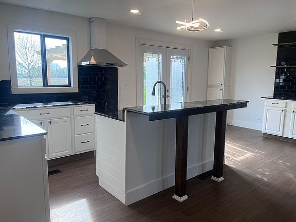 4th image of 3975 N County Road 600 W