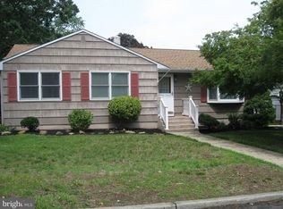 81 Woodvine Ave, Hamilton, NJ